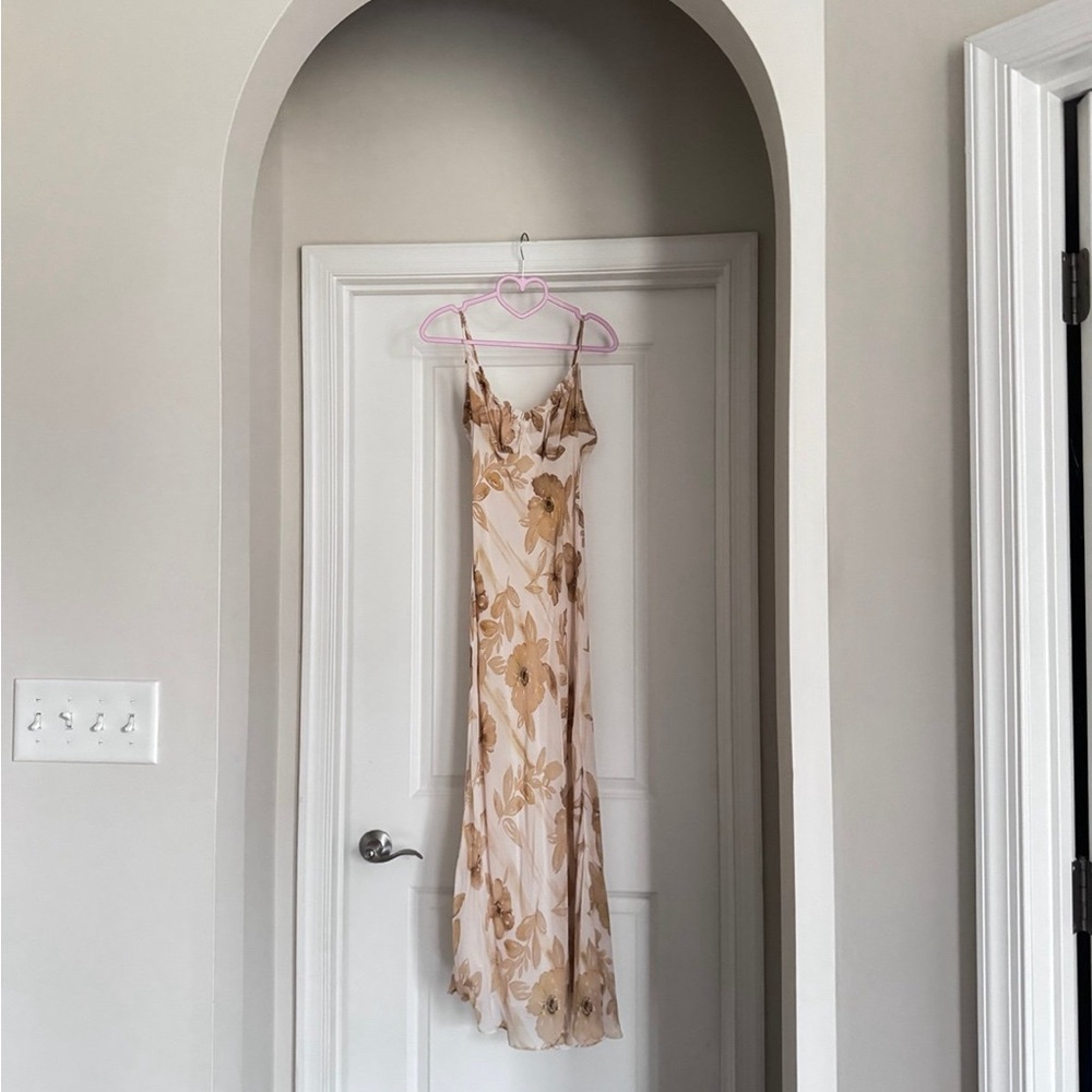 SUPER RARE vintage Victoria’s secret silk slip